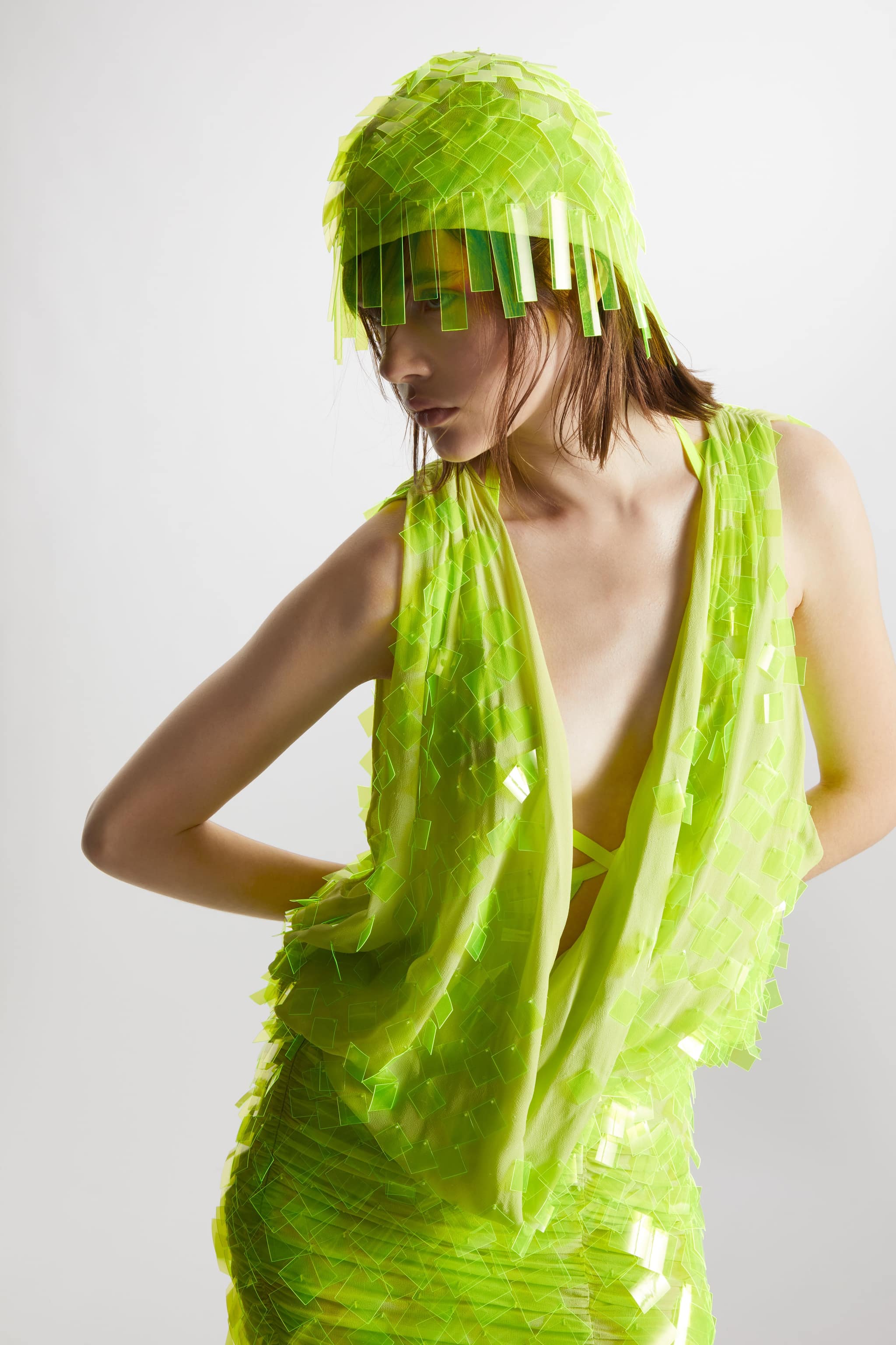 LB 32 CROP 4a1875318a