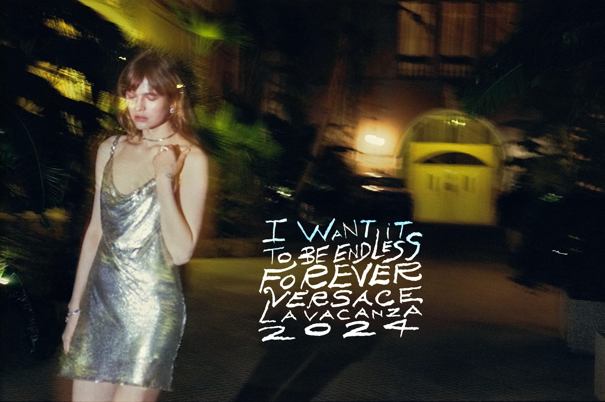 07 VERSACE LaVacanzaSS24 Ceremony BTS RGB 300dpi 4