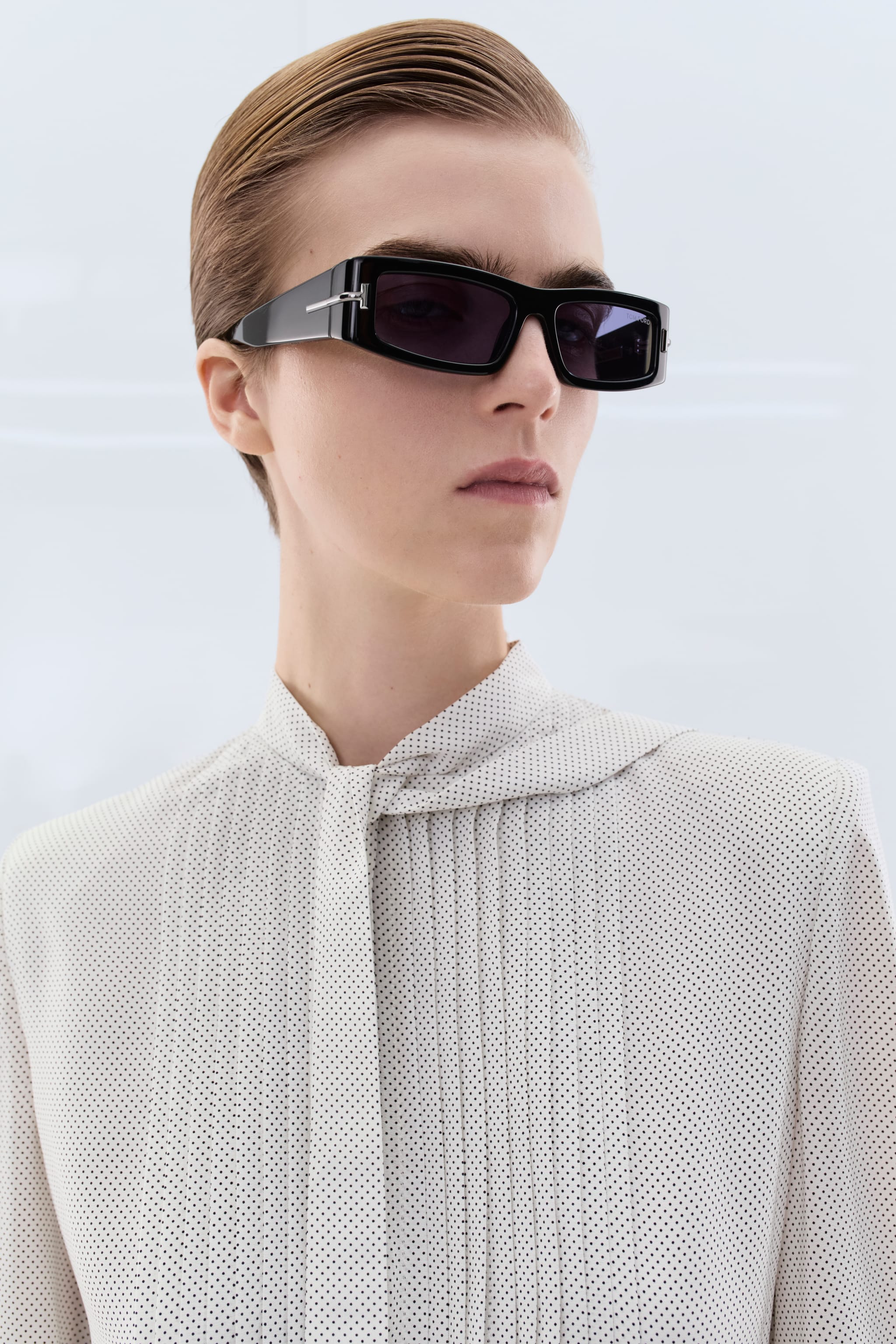08 251122 TOMFORD LOOK 014 1366