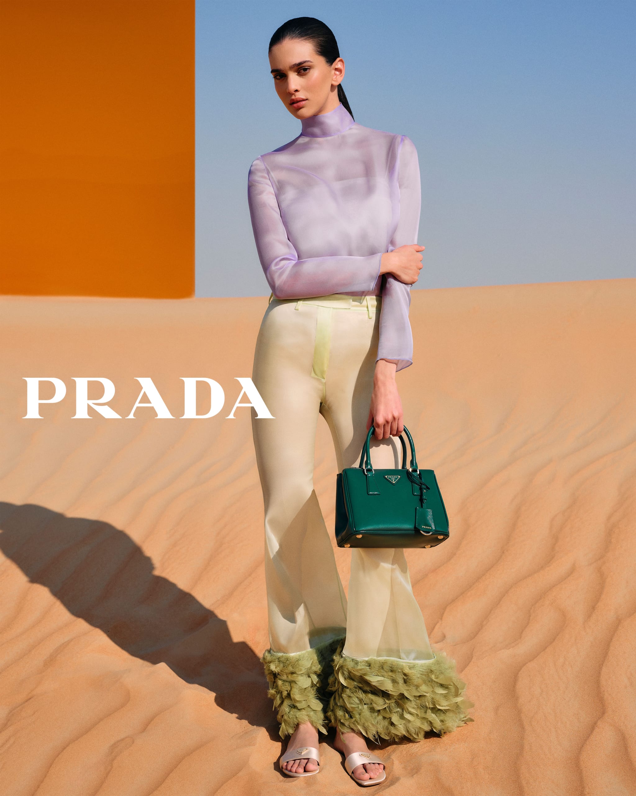 07 231221 PRADA RAMADAN LOOK 4 0047 f704bedb24