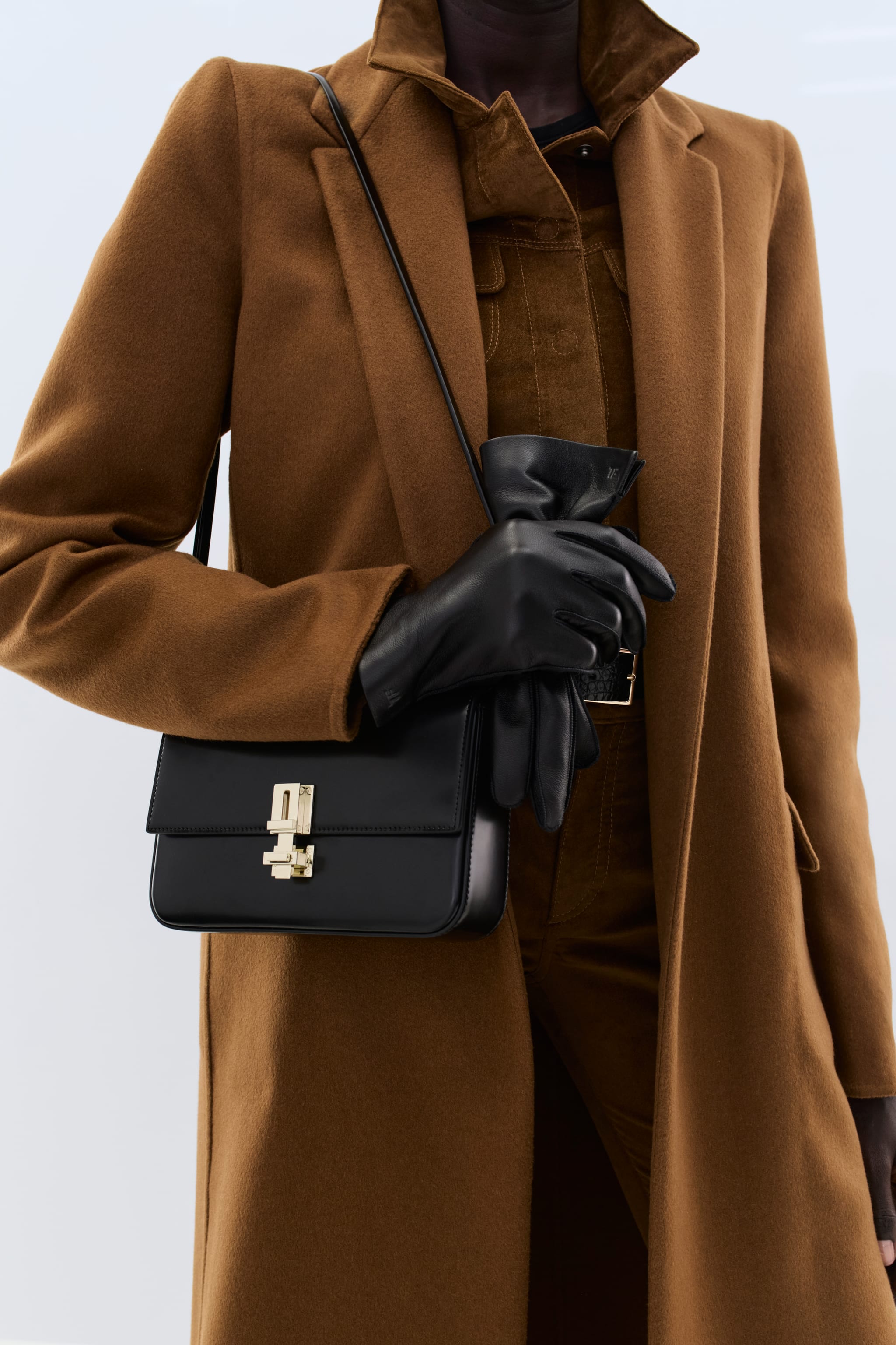 14 251122 TOMFORD LOOK 025 0615